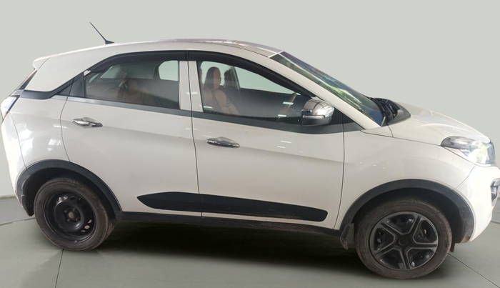 2017 Tata NEXON XM DIESEL, Diesel, Manual, 1,57,918 km, exterior