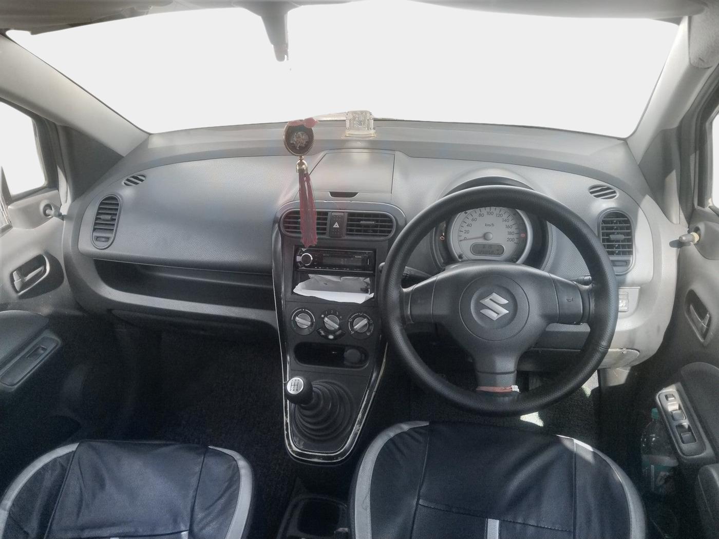 2011 Maruti Ritz LXI, Petrol, Manual, 1,26,858 km, interior