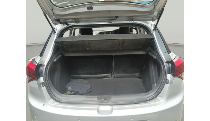 2016 Hyundai Elite i20 ASTA 1.2, Petrol, Manual, 1,04,254 km, exterior