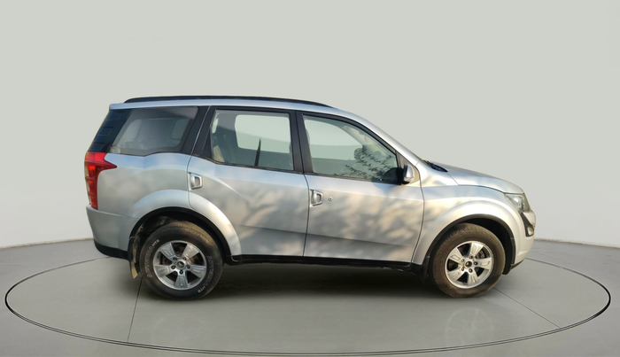 2016 Mahindra XUV500 W6 1.99, Diesel, Manual, 66,115 km, exterior