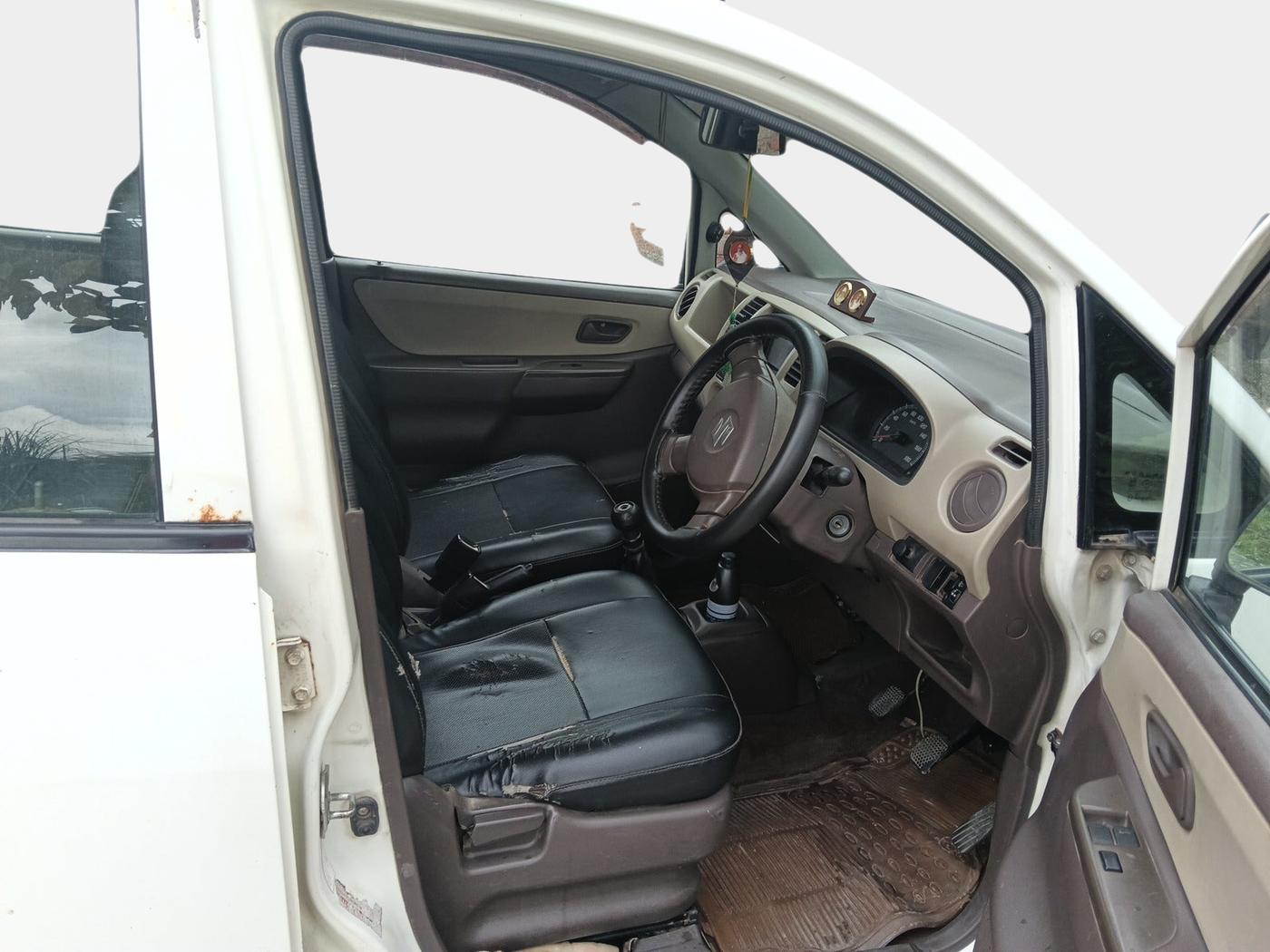 2010 Maruti Zen Estilo LXI, Petrol, Manual, 1,24,486 km, interior