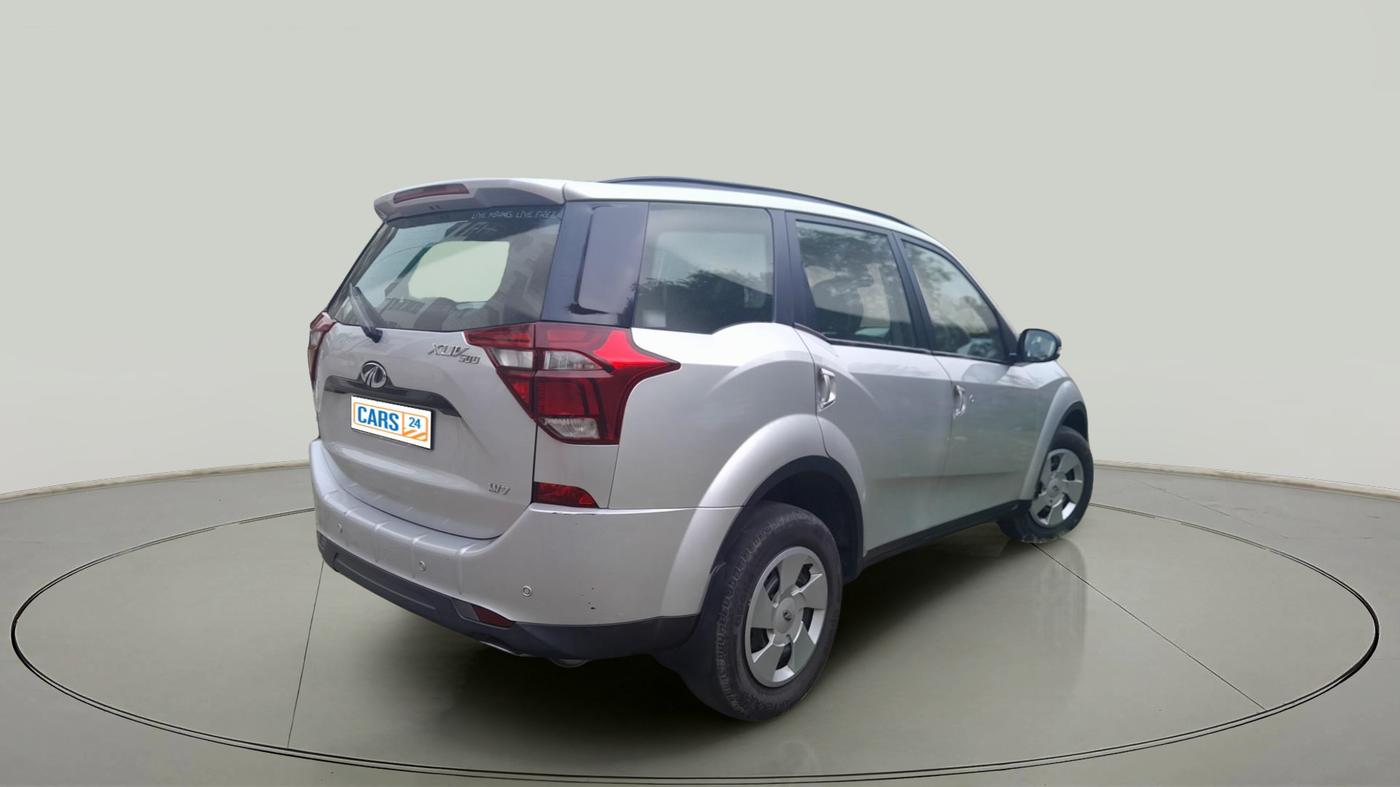 2019 Mahindra XUV500 W7, Diesel, Manual, 37,339 km, exterior