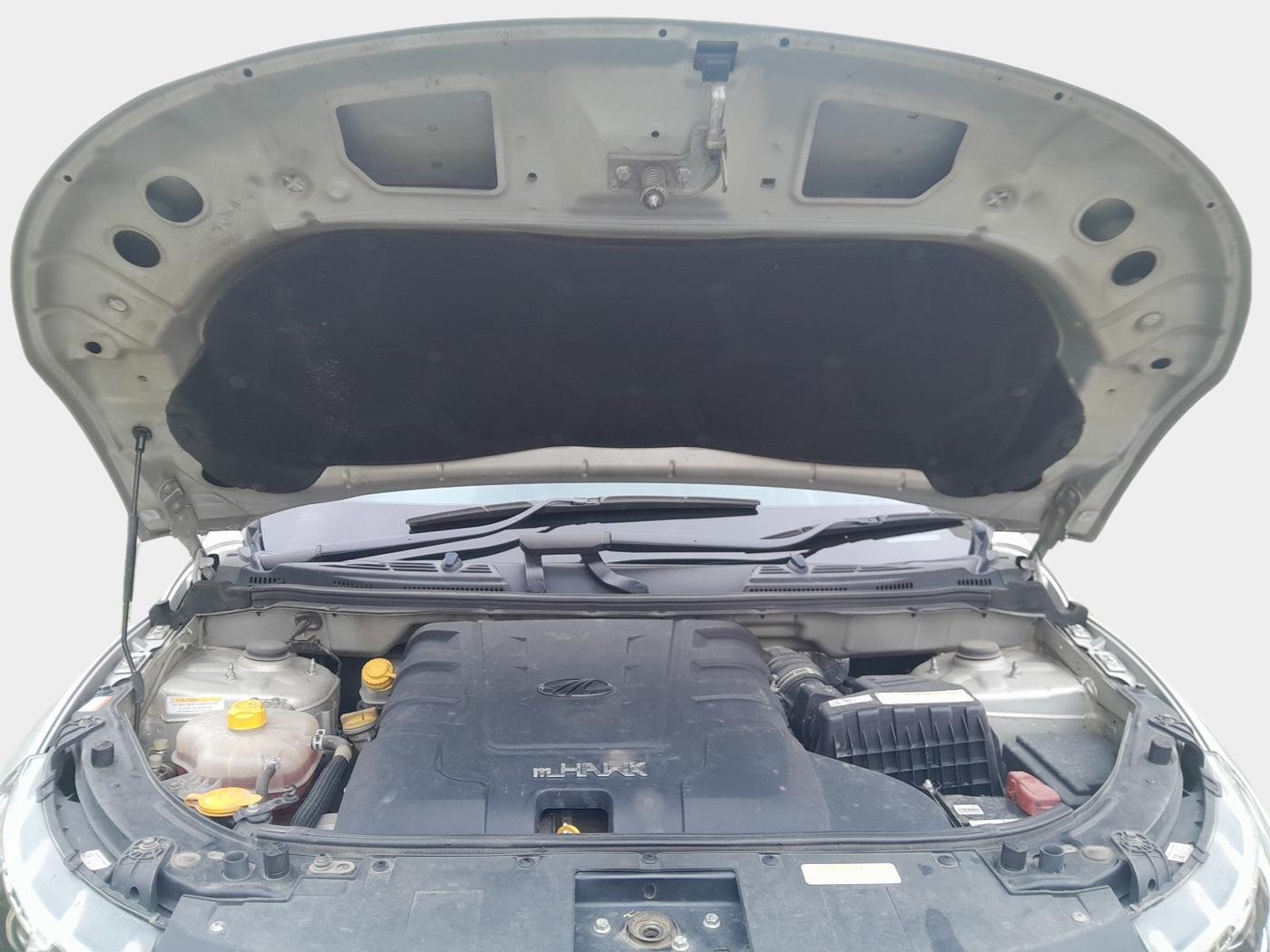 2019 Mahindra XUV500 W7, Diesel, Manual, 37,339 km, exterior
