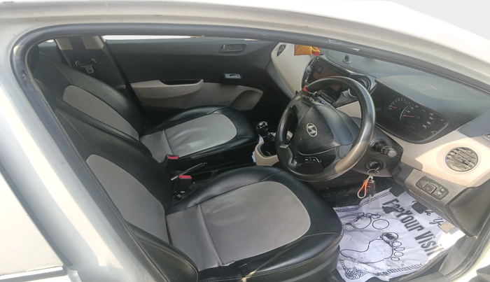 2018 Hyundai XCENT PRIME T  VTVT CNG, Petrol, Manual, 1,25,951 km, interior