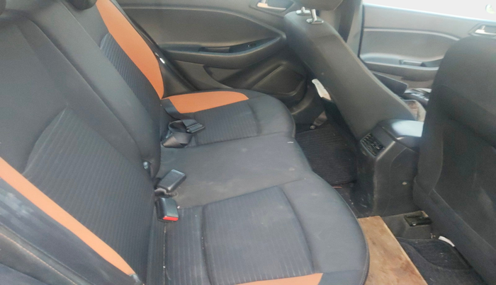 2015 Hyundai i20 Active 1.4 SX, Diesel, Manual, 98,474 km, interior