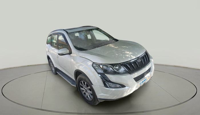 2017 Mahindra XUV500 W10 AT, Diesel, Automatic, 1,67,107 km, exterior