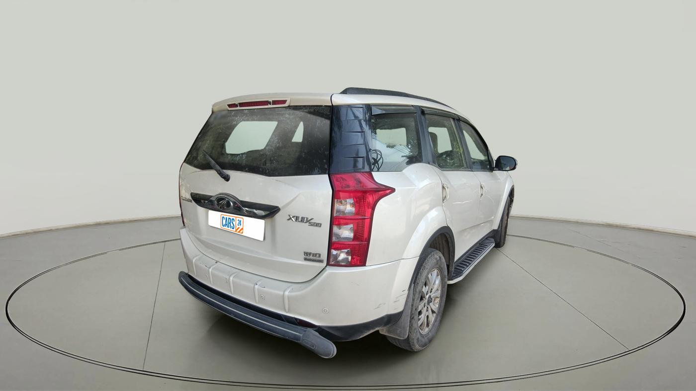 2017 Mahindra XUV500 W10 AT, Diesel, Automatic, 1,67,308 km, exterior