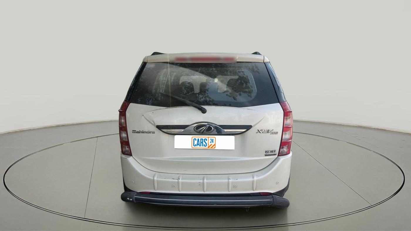 2017 Mahindra XUV500 W10 AT, Diesel, Automatic, 1,67,308 km, exterior