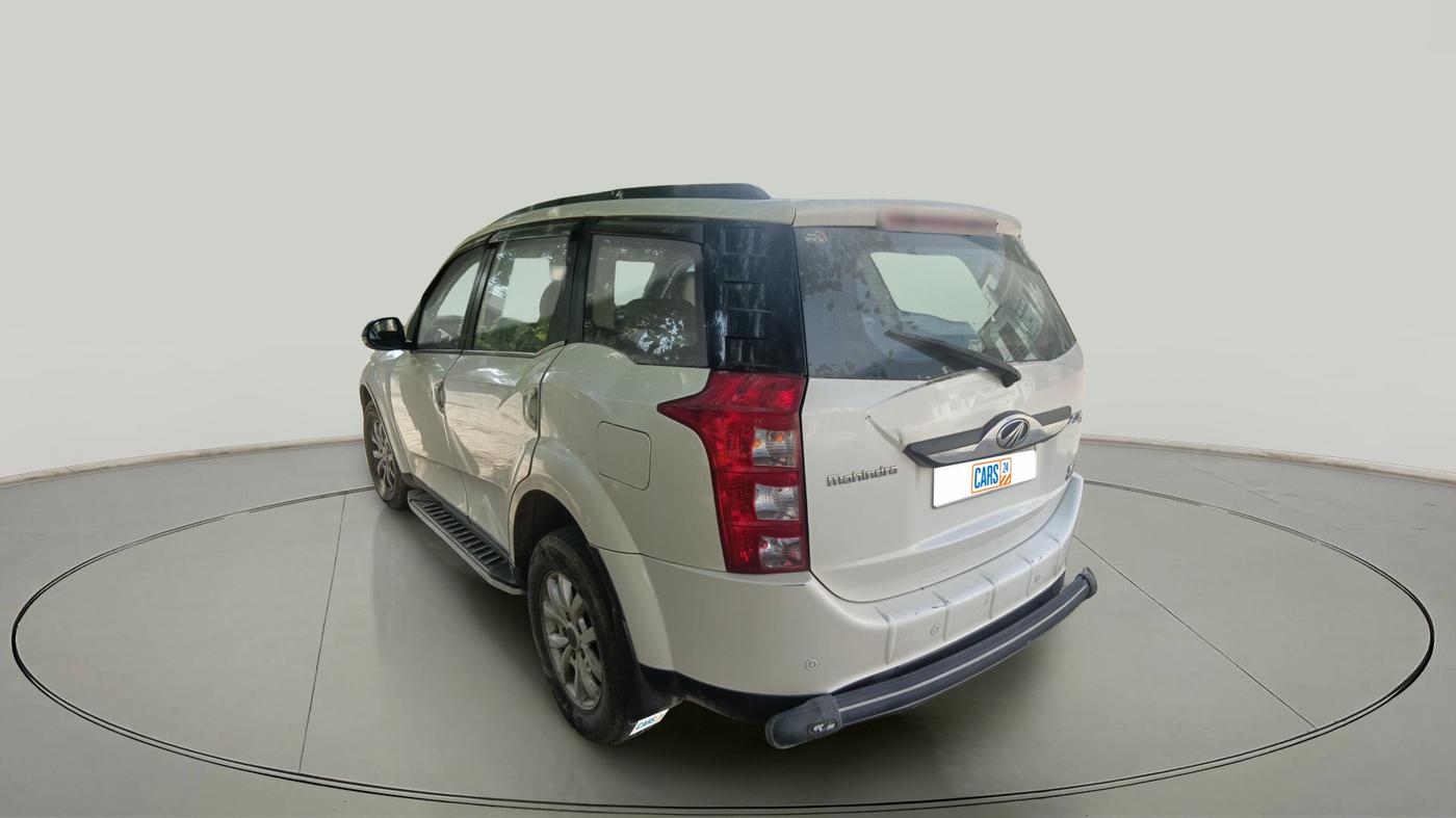2017 Mahindra XUV500 W10 AT, Diesel, Automatic, 1,67,308 km, exterior