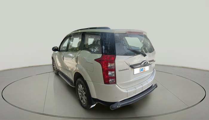 2017 Mahindra XUV500 W10 AT, Diesel, Automatic, 1,67,107 km, exterior