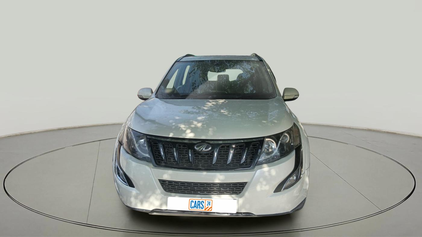 2017 Mahindra XUV500 W10 AT, Diesel, Automatic, 1,67,308 km, exterior