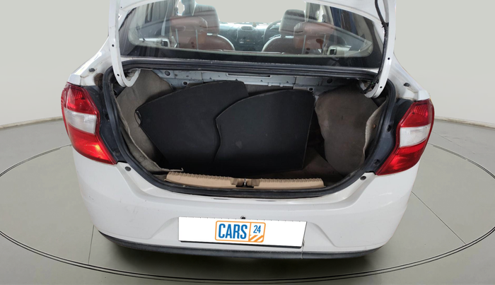 2015 Ford Figo Aspire AMBIENTE 1.5 DIESEL, Diesel, Manual, 1,38,113 km, exterior
