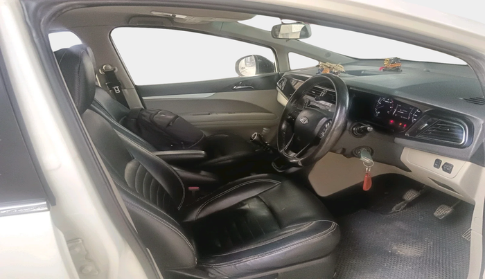 2019 Mahindra MARAZZO M6 8 STR, Diesel, Manual, 1,71,557 km, interior