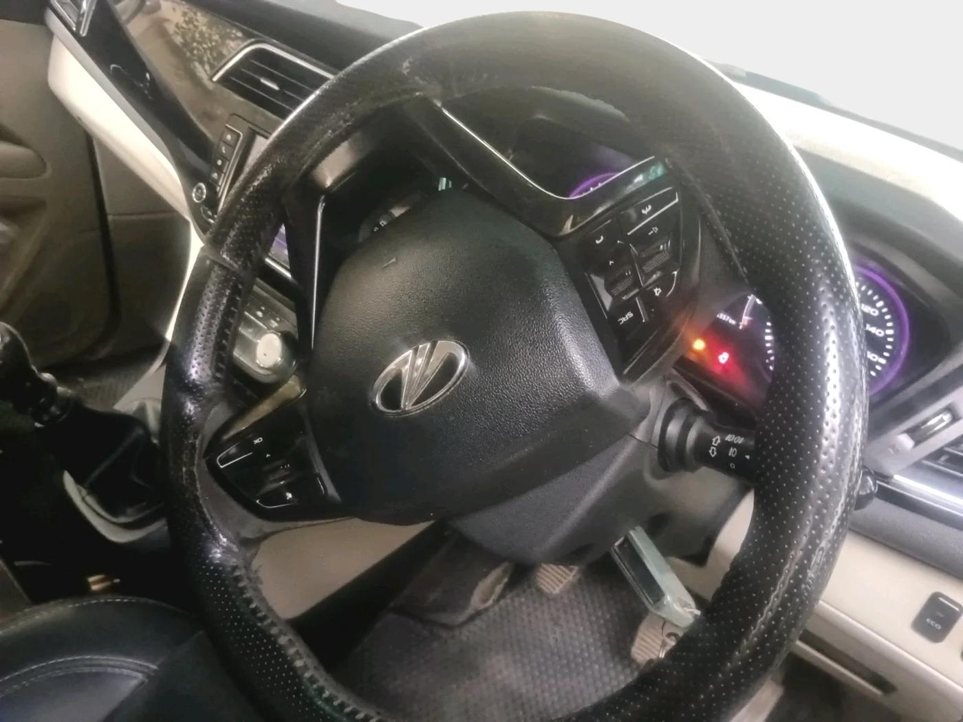 2019 Mahindra MARAZZO M6 8 STR, Diesel, Manual, 1,71,557 km, interior