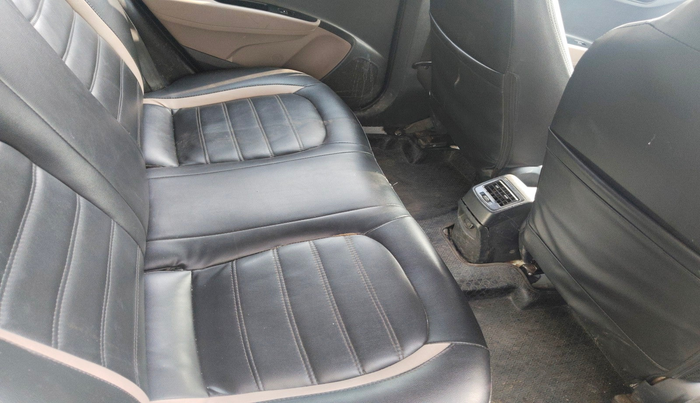 2014 Hyundai Grand i10 MAGNA 1.2 KAPPA VTVT, Petrol, Manual, 1,02,084 km, interior