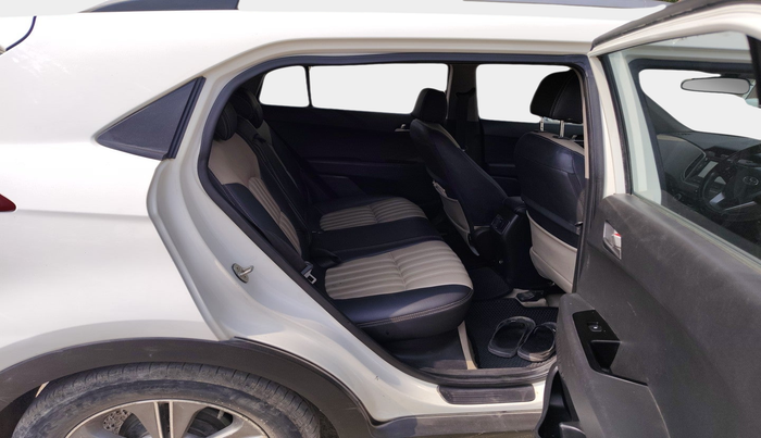 2017 Hyundai Creta SX PLUS AT 1.6 DIESEL, Diesel, Automatic, 1,88,000 km, interior