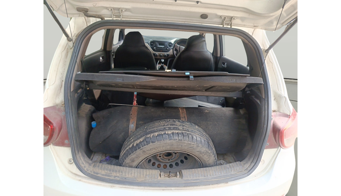 2016 Hyundai Grand i10 SPORTZ 1.2 KAPPA VTVT, Petrol, Manual, 2,43,119 km, exterior