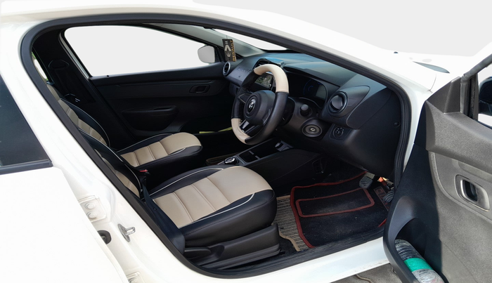 2022 Renault Kwid RXT 1.0 AMT, Petrol, Automatic, 14,398 km, interior