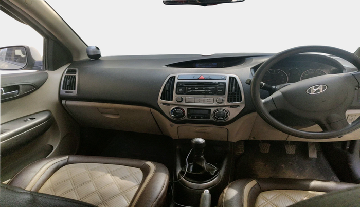 2013 Hyundai i20 MAGNA (O) 1.2, Petrol, Manual, 61,840 km, interior