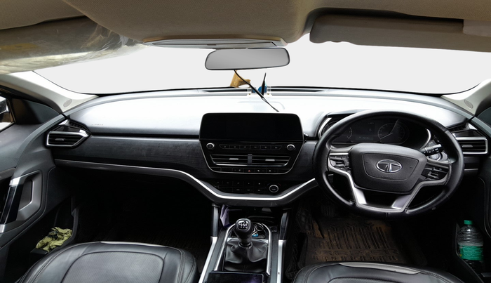 2022 Tata Harrier XT 2.0L KRYOTEC, Diesel, Manual, 45,216 km, interior