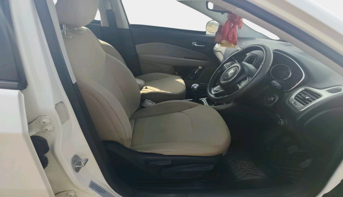 2017 Jeep Compass LONGITUDE (O) 2.0 DIESEL, Diesel, Manual, 1,27,406 km, interior