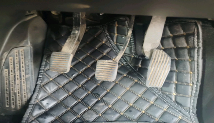 2017 Jeep Compass LONGITUDE (O) 2.0 DIESEL, Diesel, Manual, 1,27,406 km, interior