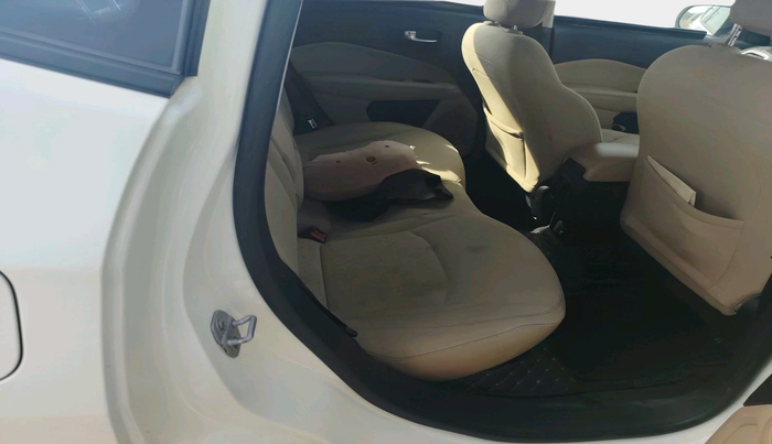 2017 Jeep Compass LONGITUDE (O) 2.0 DIESEL, Diesel, Manual, 1,27,406 km, interior