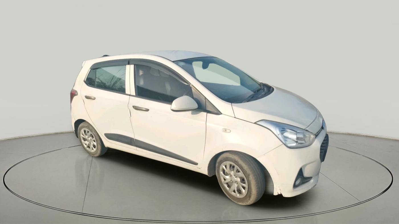 2017 Hyundai Grand i10 MAGNA 1.2 KAPPA VTVT, Petrol, Manual, 4,66,464 km, exterior