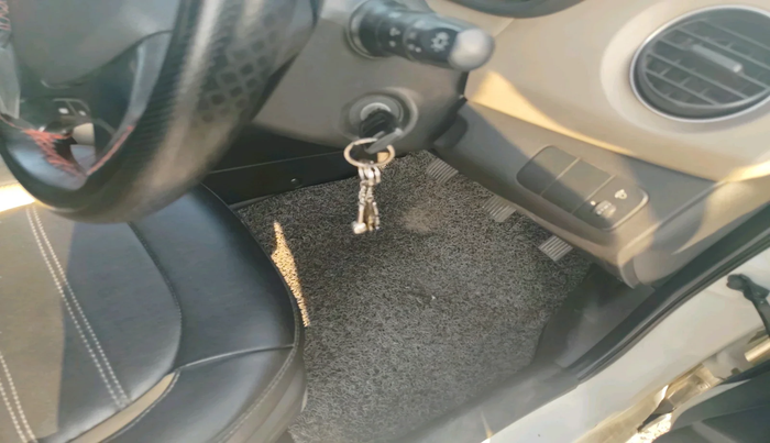 2017 Hyundai Grand i10 MAGNA 1.2 KAPPA VTVT, Petrol, Manual, 68,720 km, interior