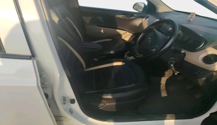 2017 Hyundai Grand i10 MAGNA 1.2 KAPPA VTVT, Petrol, Manual, 68,720 km, interior