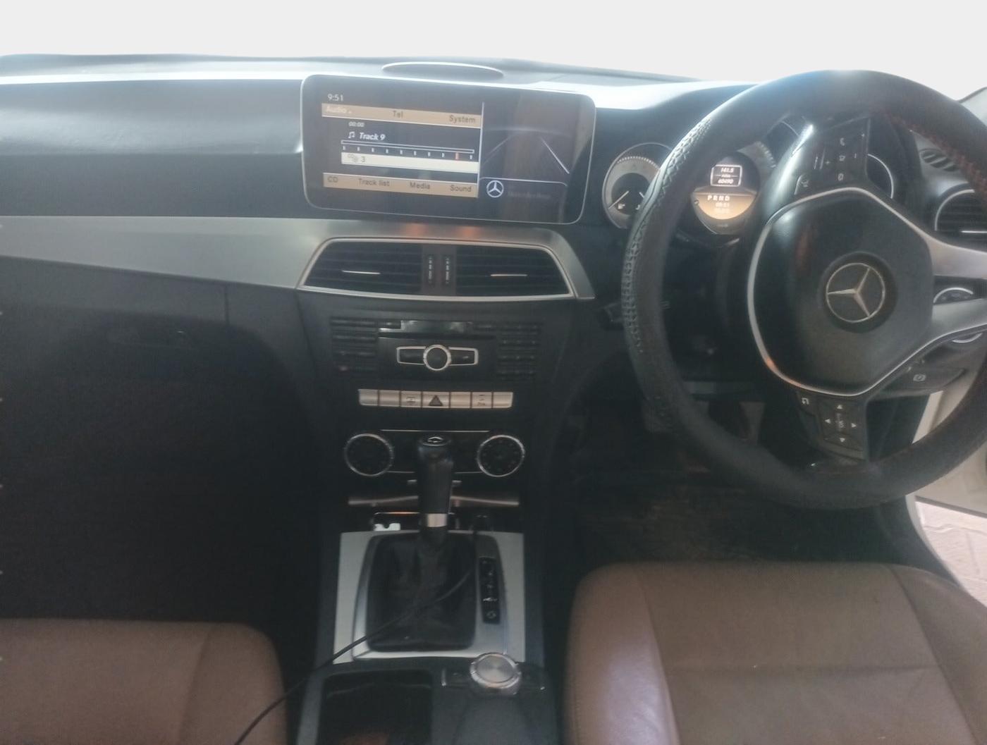 2011 Mercedes Benz C Class 200 CGI AVANTGARDE, Petrol, Automatic, 97,353 km, interior