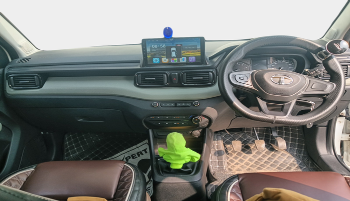 2022 Tata PUNCH ADVENTURE MT, Petrol, Manual, 41,687 km, interior
