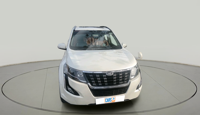 2018 Mahindra XUV500 W9, Diesel, Manual, 59,813 km, exterior