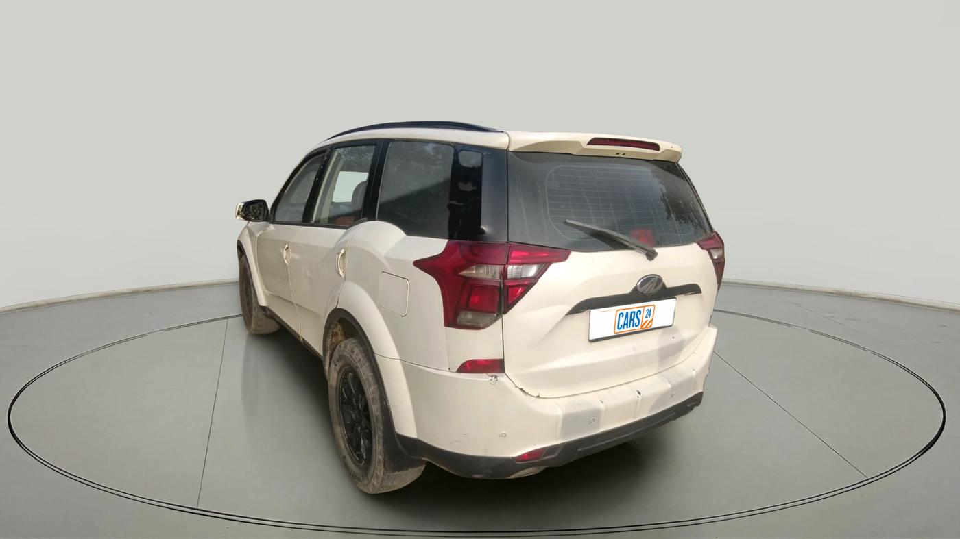2018 Mahindra XUV500 W9, Diesel, Manual, 59,813 km, exterior