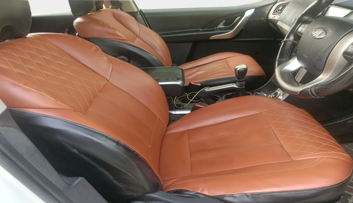 2018 Mahindra XUV500 W9, Diesel, Manual, 59,813 km, interior