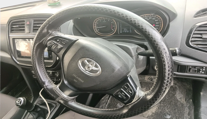 2022 Toyota URBAN CRUISER HIGH GRADE MT, Petrol, Manual, 1,71,012 km, interior