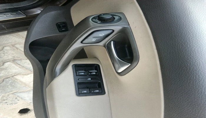 2015 Volkswagen Vento HIGHLINE 1.5 AT, Diesel, Automatic, 1,87,678 km, interior