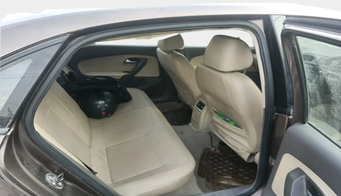 2015 Volkswagen Vento HIGHLINE 1.5 AT, Diesel, Automatic, 1,87,678 km, interior