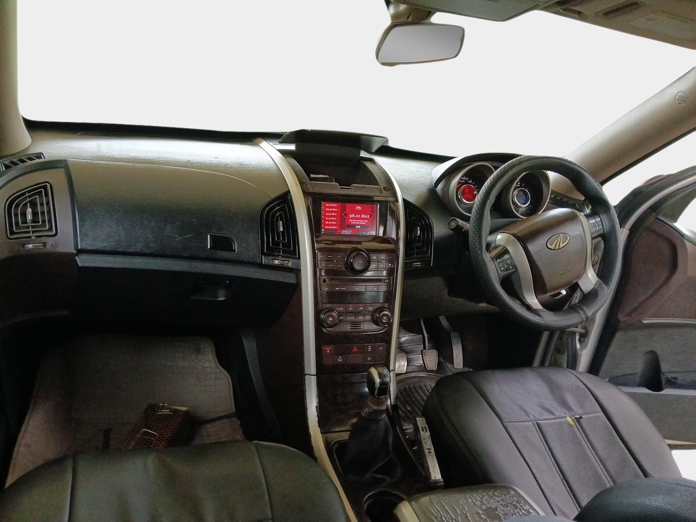 2012 Mahindra XUV500 W8, Diesel, Manual, 1,80,843 km, interior