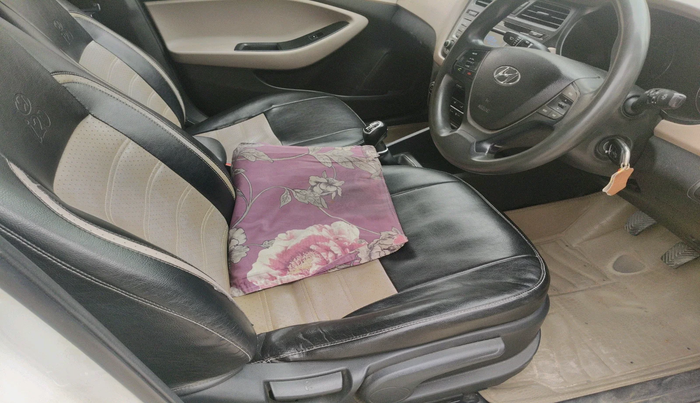 2016 Hyundai Elite i20 SPORTZ 1.4 CRDI, Diesel, Manual, 1,58,441 km, interior