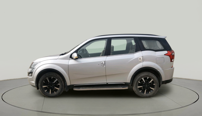 2018 Mahindra XUV500 W11 AT, Diesel, Automatic, 73,406 km, exterior