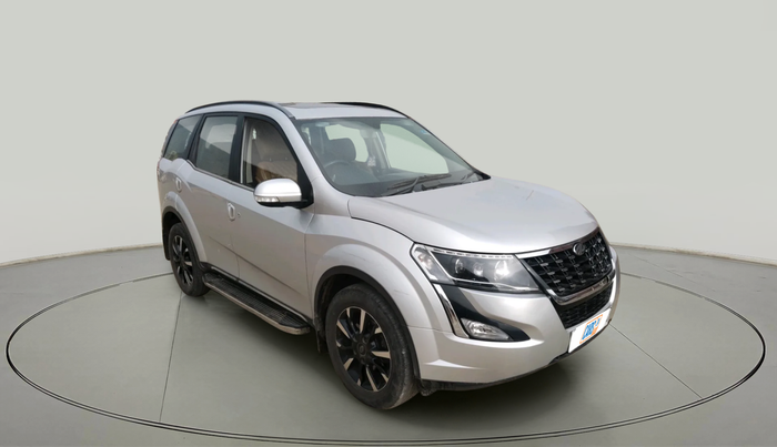 2018 Mahindra XUV500 W11 AT, Diesel, Automatic, 73,406 km, exterior