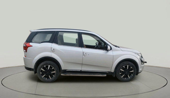 2018 Mahindra XUV500 W11 AT, Diesel, Automatic, 73,406 km, exterior