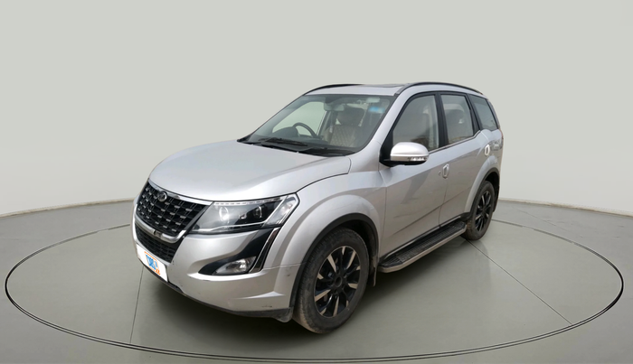 2018 Mahindra XUV500 W11 AT, Diesel, Automatic, 73,406 km, exterior