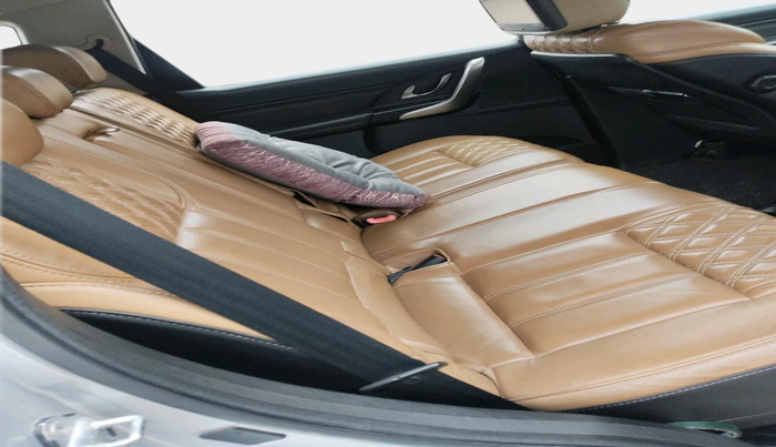 2018 Mahindra XUV500 W11 AT, Diesel, Automatic, 73,406 km, interior