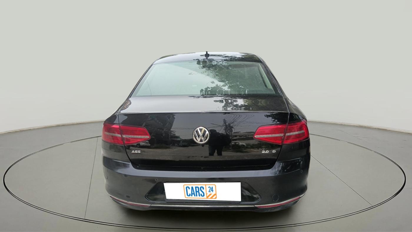 2017 Volkswagen Passat HIGHLINE DSG, Diesel, Automatic, 1,65,023 km, exterior