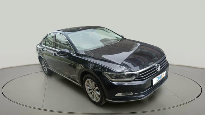 2017 Volkswagen Passat HIGHLINE DSG, Diesel, Automatic, 1,65,023 km, exterior