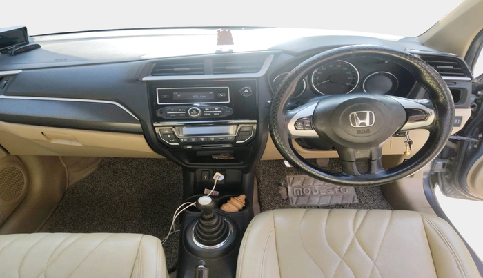 2016 Honda Amaze 1.5L I-DTEC VX, Diesel, Manual, 1,61,255 km, interior