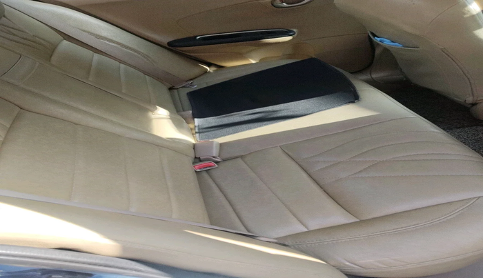 2016 Honda Amaze 1.5L I-DTEC VX, Diesel, Manual, 1,61,255 km, interior