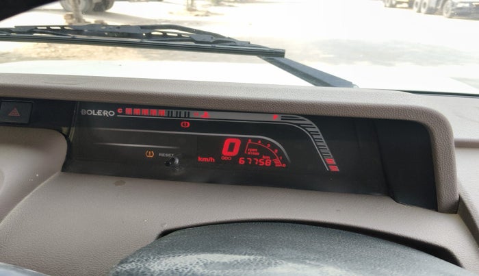 2022 Mahindra Bolero B6, Diesel, Manual, 67,758 km, interior